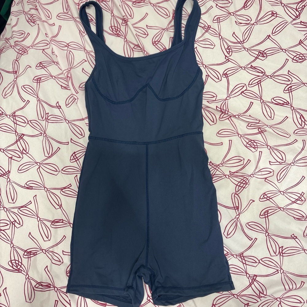 SHEIN Navy Scoop Neck Sleeveless Bodysuit